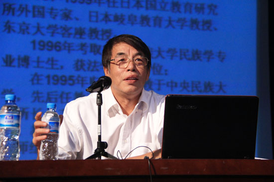 王军院长为新生开展“入学教育——专业职业生涯规划”讲座